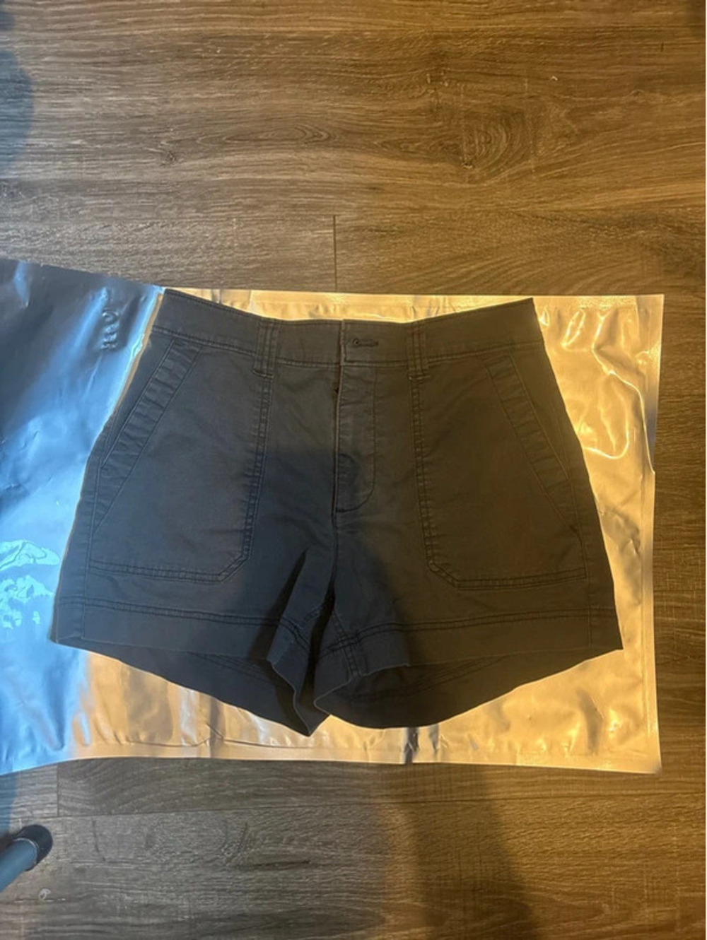 Old Navy, dark gray Chino size small shorts